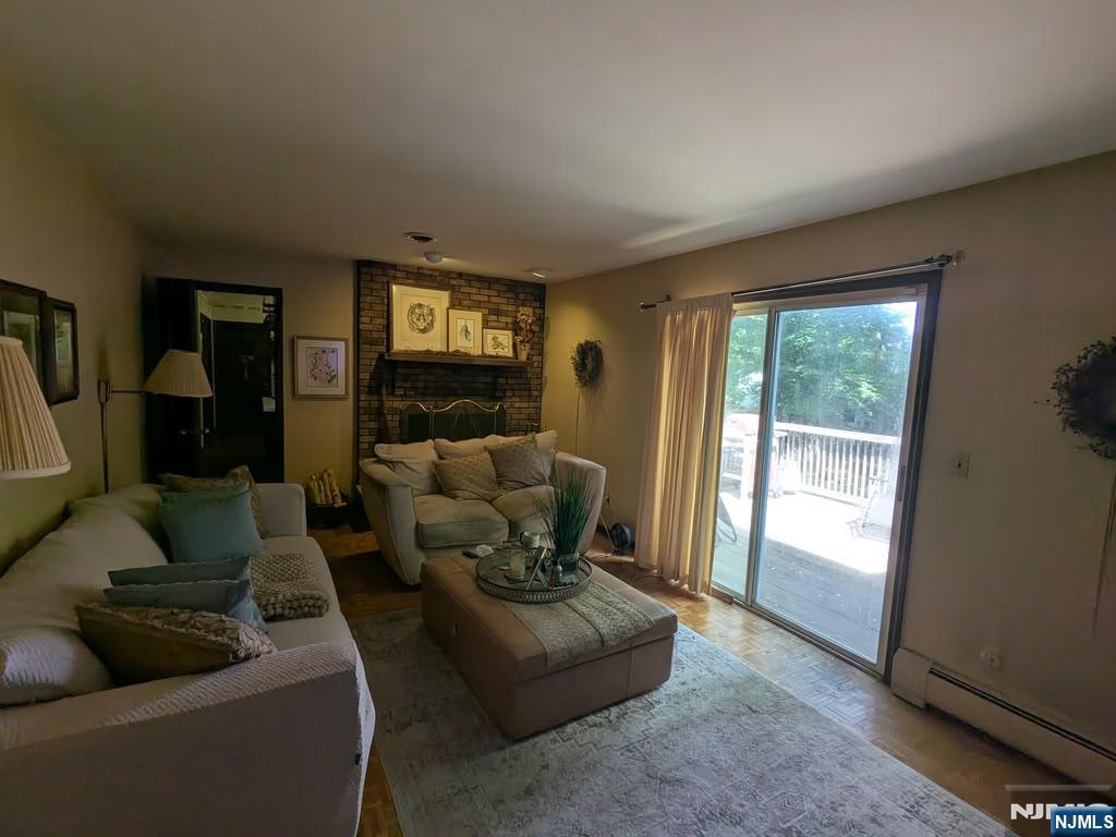 365 Lake Street