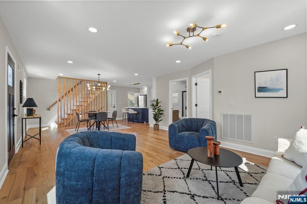 78 Schuyler Avenue