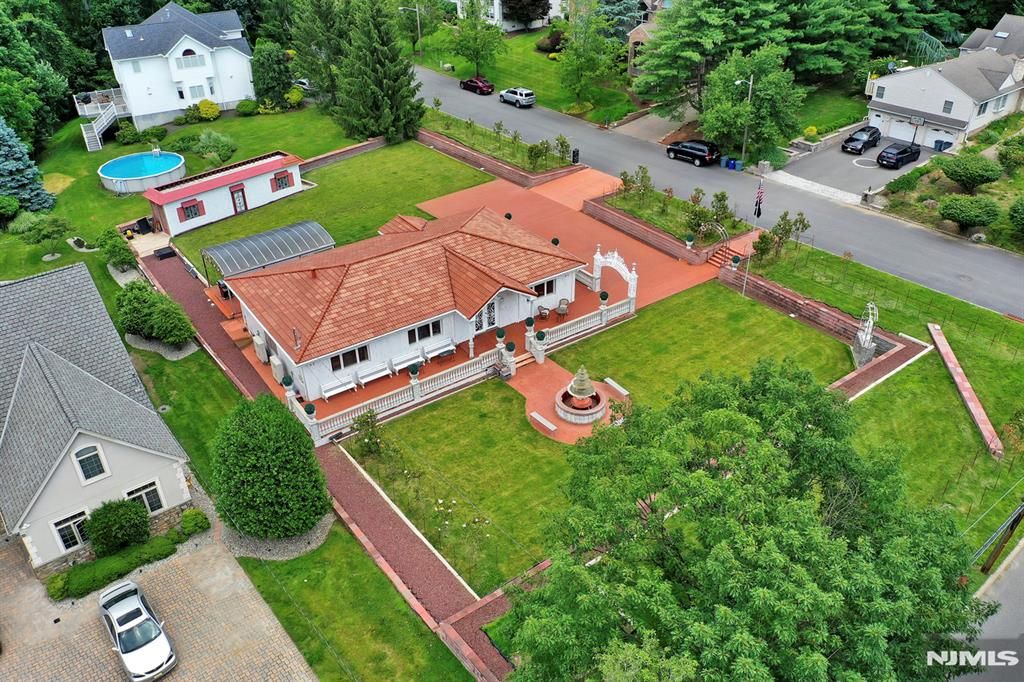 Photo of 85 Francisco Avenue, Little Falls, NJ 07424 (MLS # 26009193)