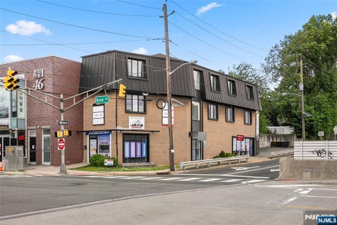 Photo of 40 Broad Avenue, Palisades Park, NJ 07650 (MLS # 26016803)