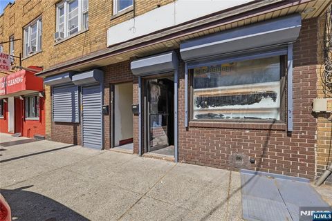 Photo of 153 Sterling Avenue #1st floor, Jersey City, NJ 07305 (MLS # 26014352)