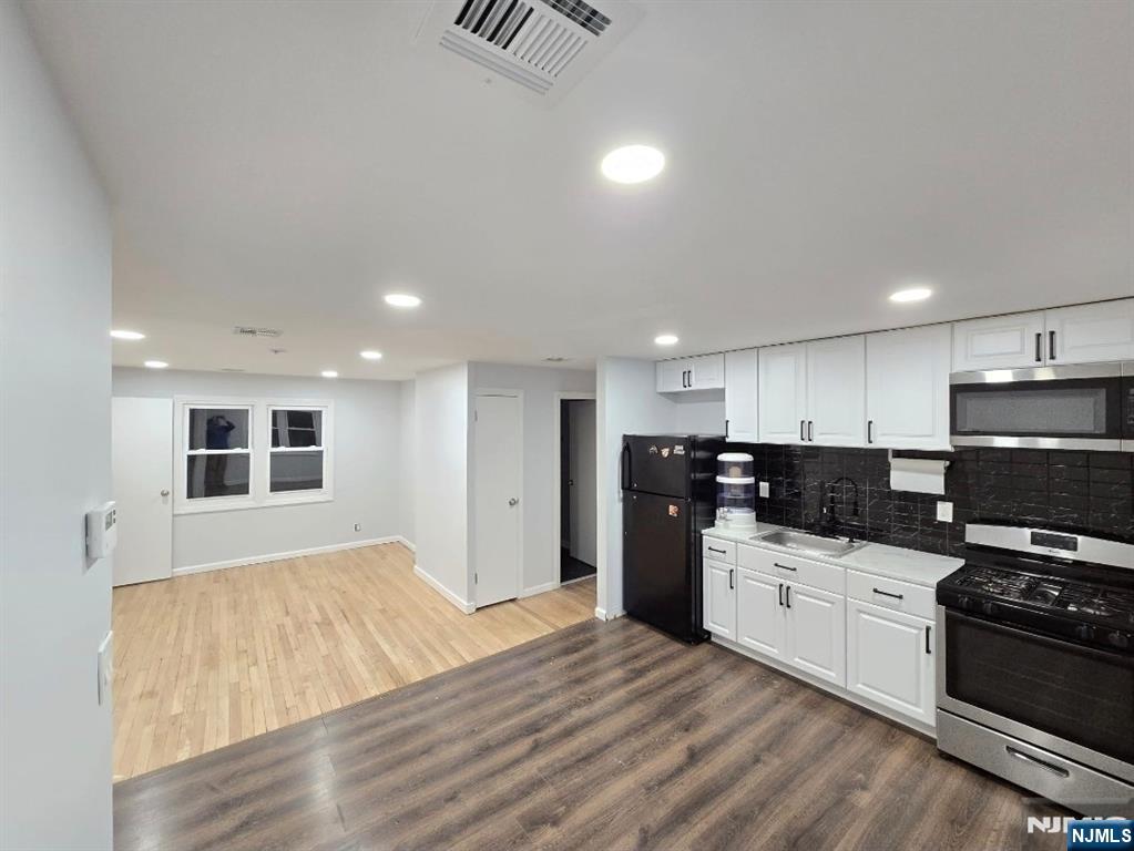 181 Hollywood Avenue