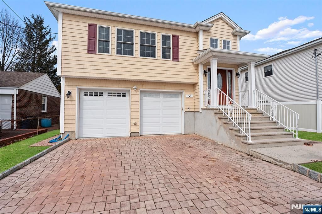 Photo of 9 15th Avenue, Elmwood Park, NJ 07407 (MLS # 26007130)