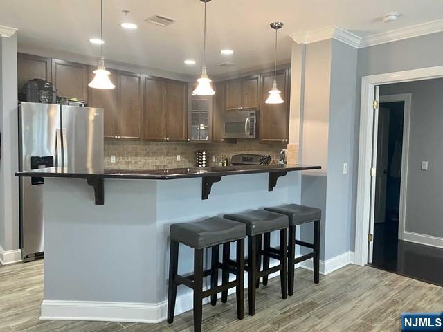 54 Polifly Road 104