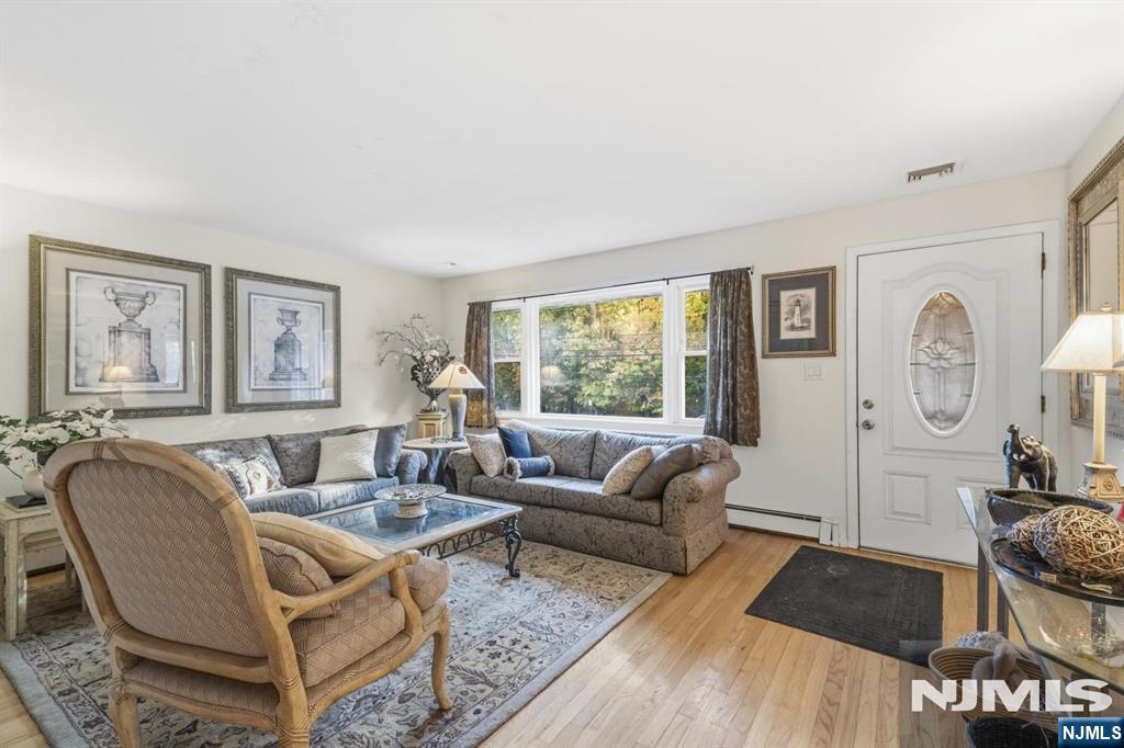 318 Knickerbocker Road