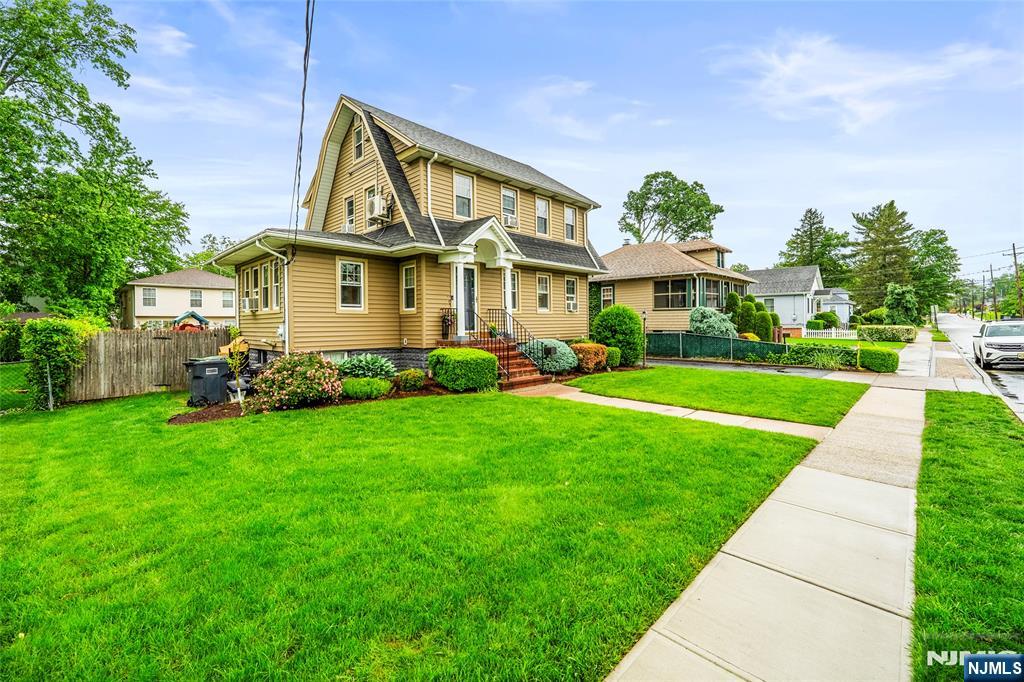 125 Hickory Avenue