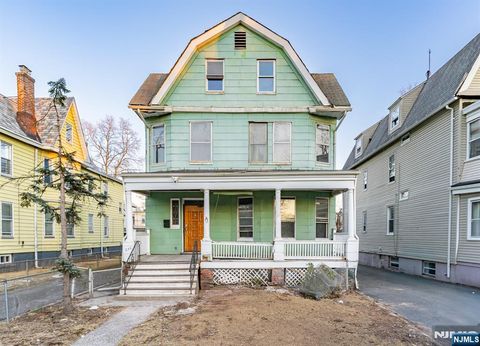 250 S Clinton Street East Orange NJ 07018