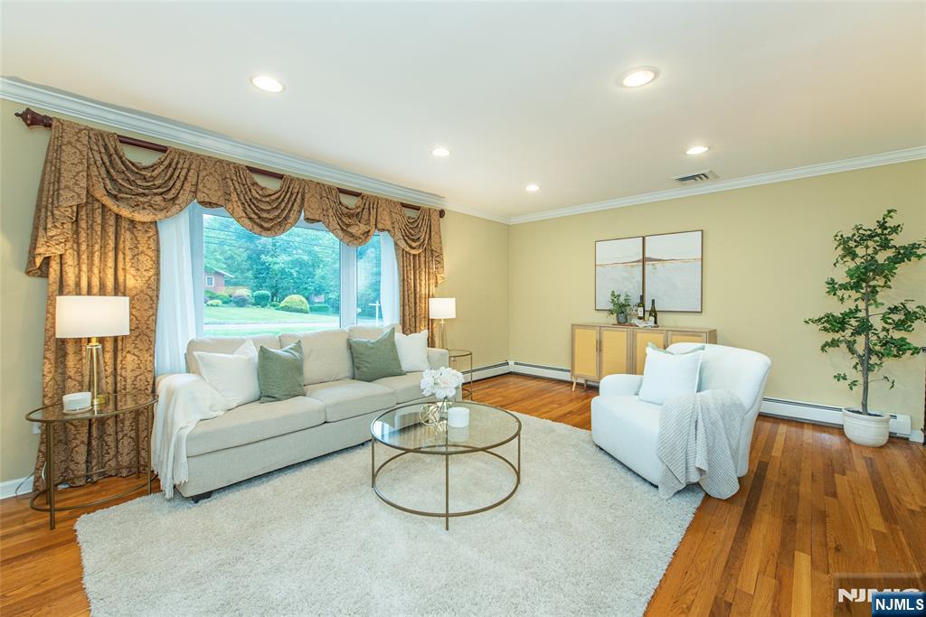 27 Bogert Road