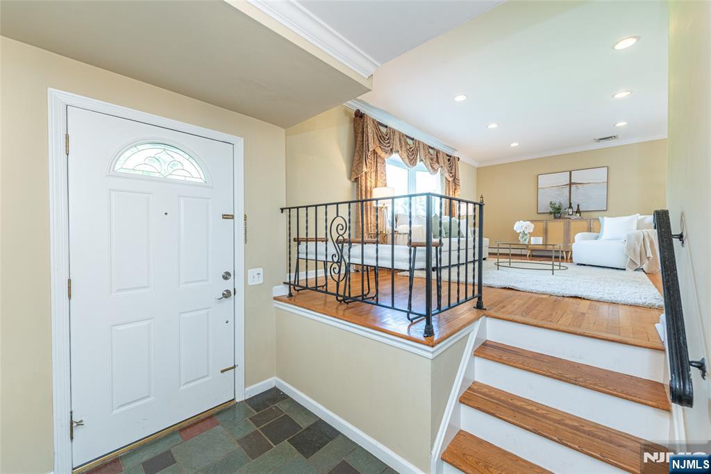 27 Bogert Road