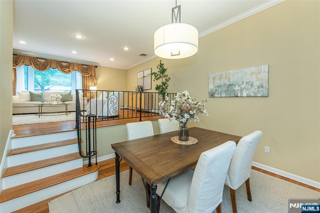 27 Bogert Road