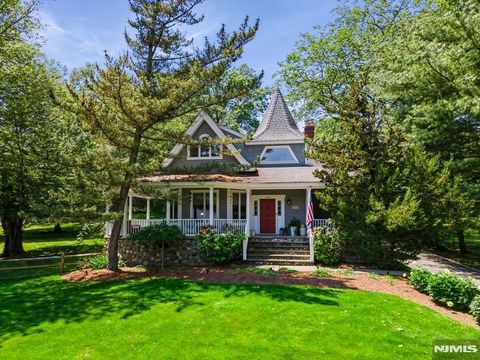 1043 Westwood Avenue Old Tappan NJ 07675