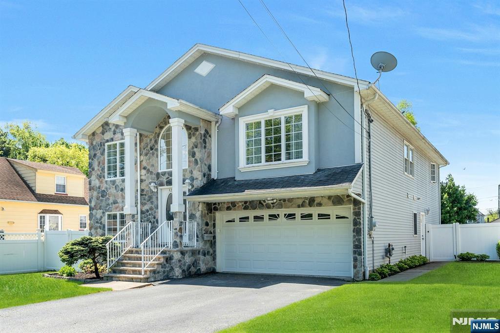 Photo of 69 Thiem Avenue, Rochelle Park, NJ 07662 (MLS # 26016128)