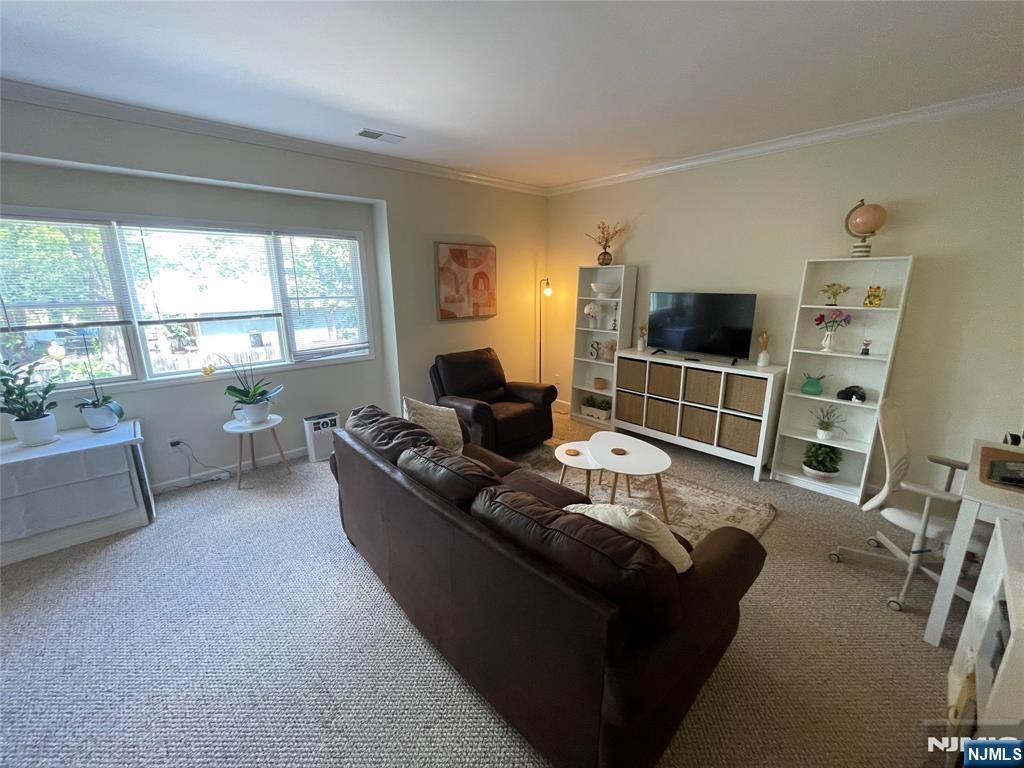 485 Saddle River Road 18
