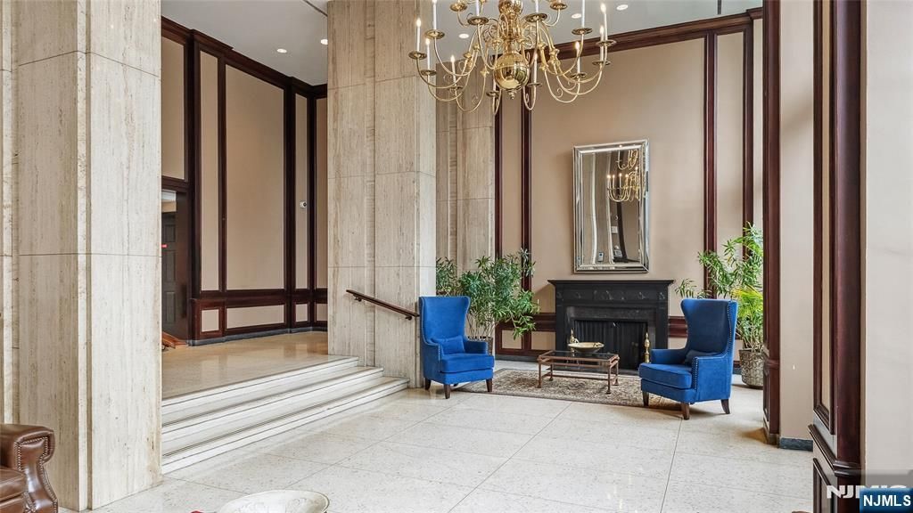 Photo of 2077 Center Avenue #18c, Fort Lee, NJ 07024 (MLS # 25039853)