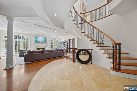 Photo of 713 Bellaire Drive, Demarest, NJ 07627 (MLS # 26018683)