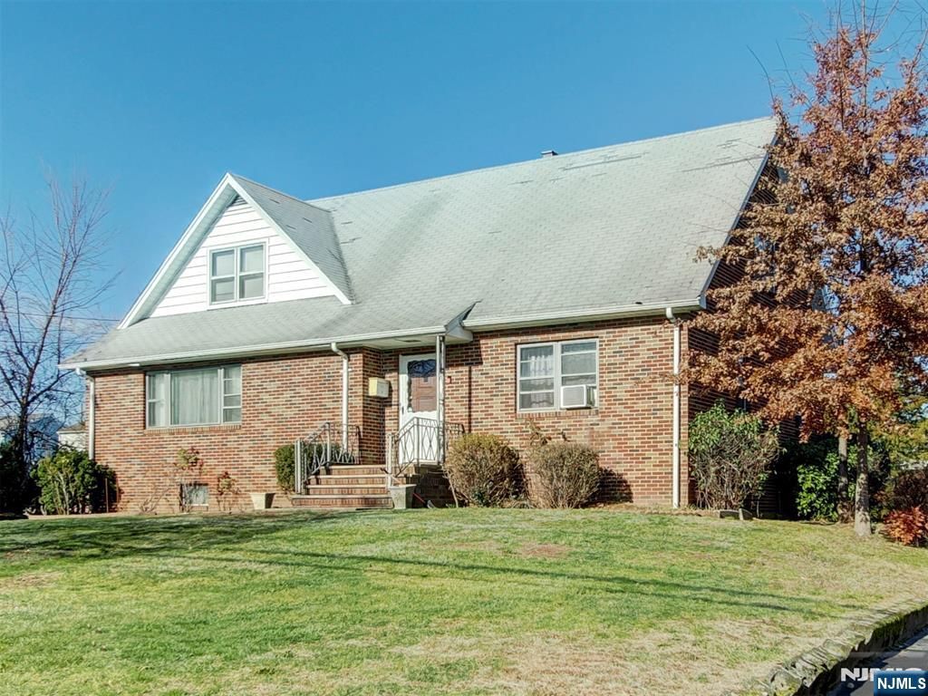 Photo of 475 Dewey Avenue, Saddle Brook, NJ 07663 (MLS # 25042199)