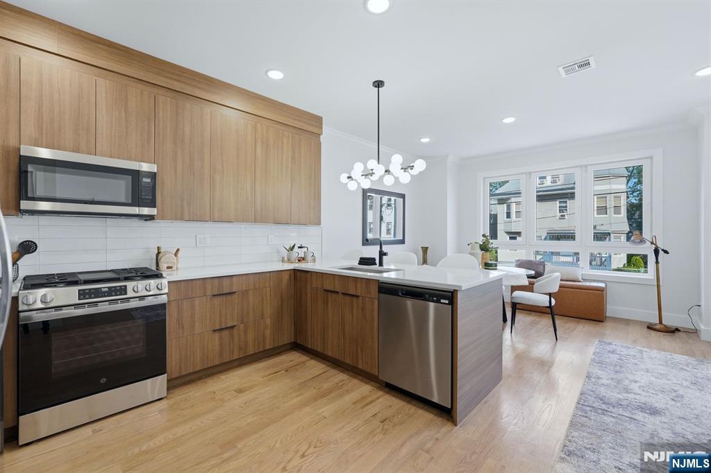 161 21st Street
