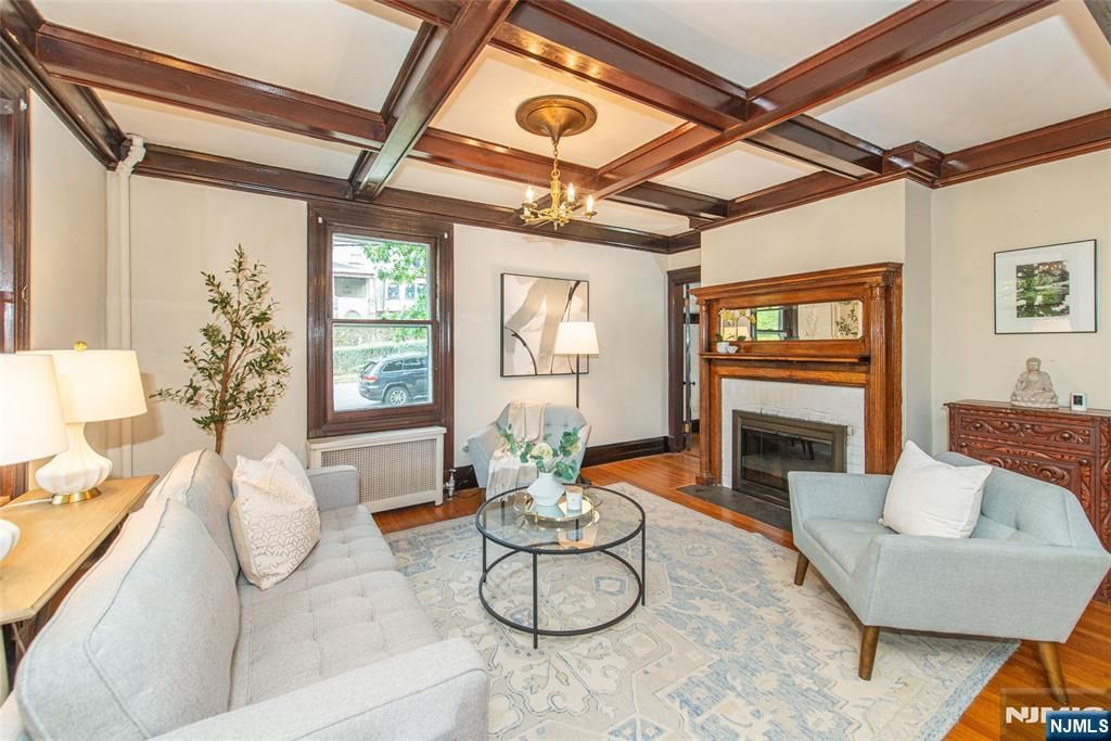 Photo of 22 Arlington Ave, Caldwell, NJ 07006 (MLS # 25036982)