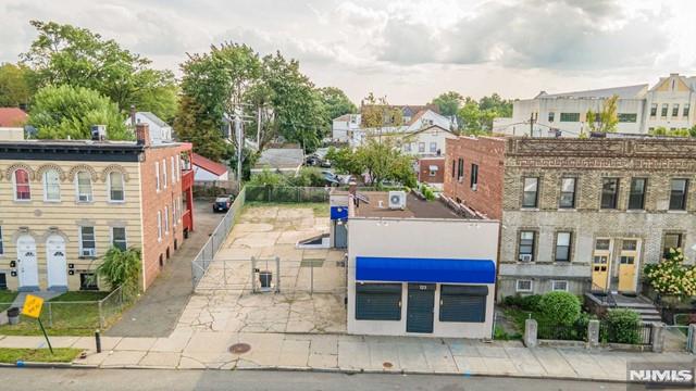 123 Tremont Avenue