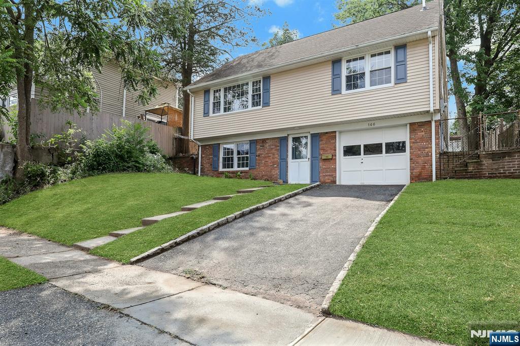 166 Pleasant Avenue