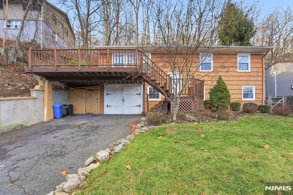 Photo of 79 Truman Boulevard, Oakland, NJ 07436 (MLS # 25042973)