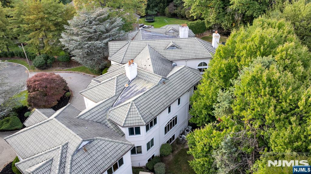 11 Fairway Court