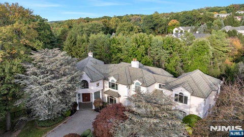 11 Fairway Court Cresskill NJ 07626