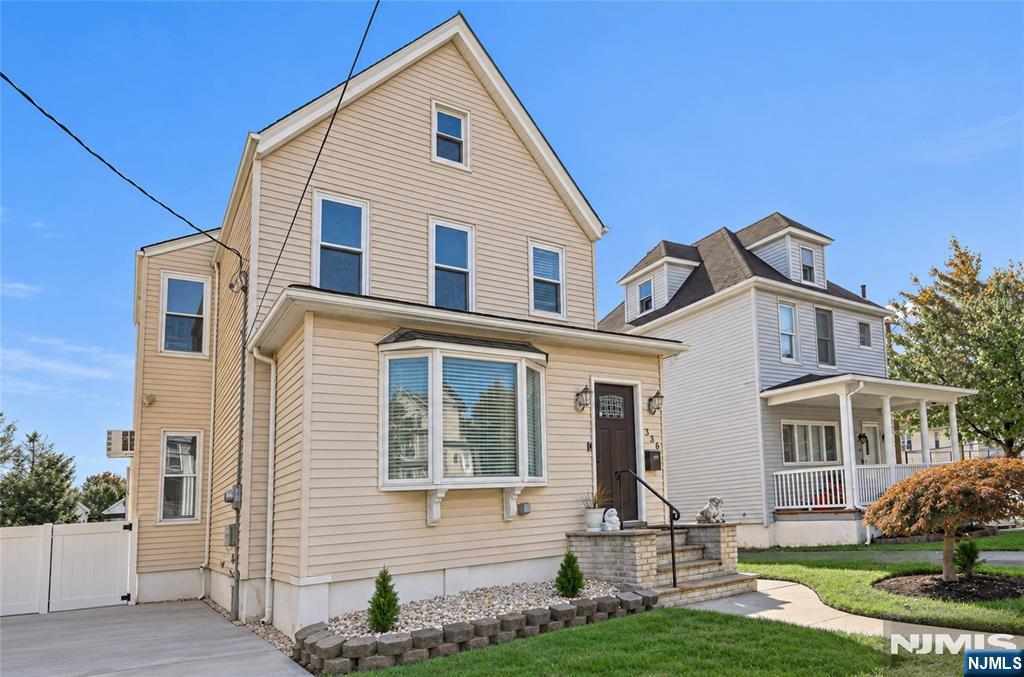 336 Livingston Avenue