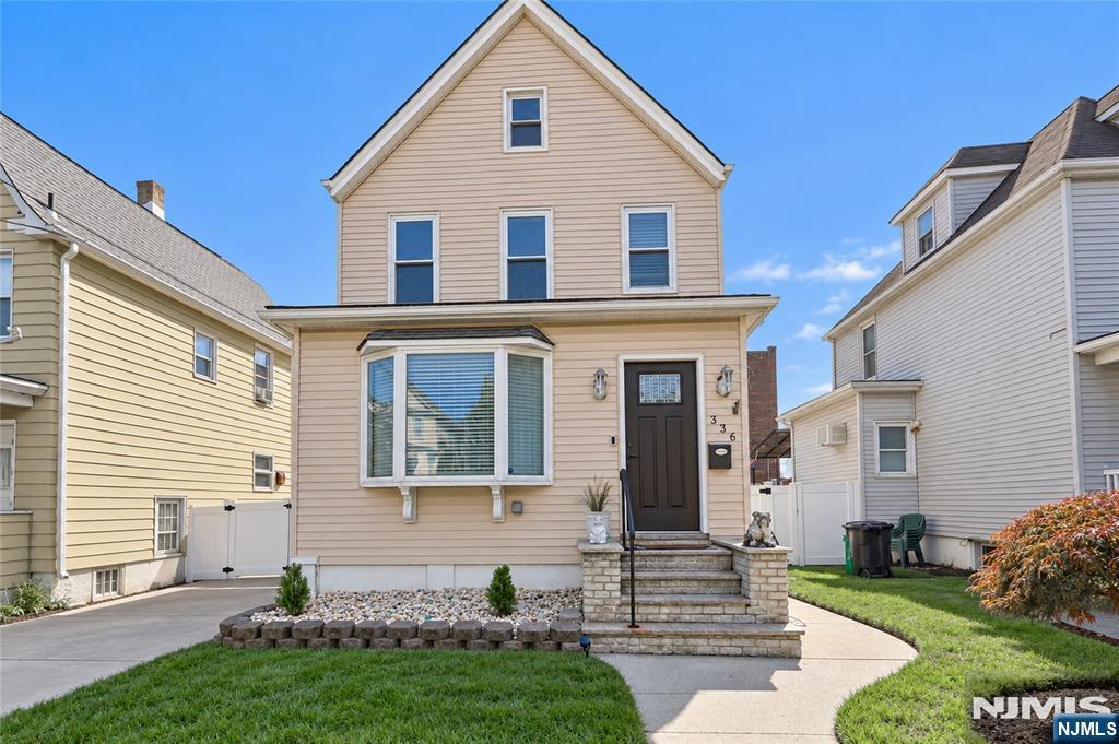 336 Livingston Avenue