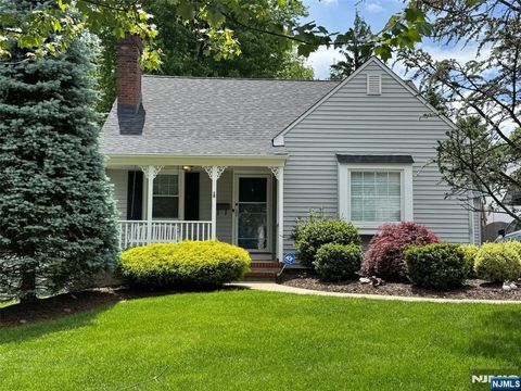 Photo of 15 Elmwood Avenue, West Orange, NJ 07052 (MLS # 26018053)