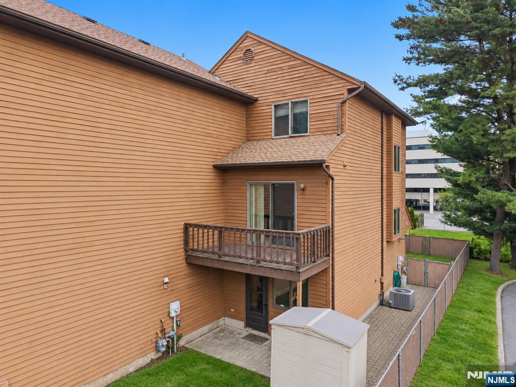140 Allwood Road E