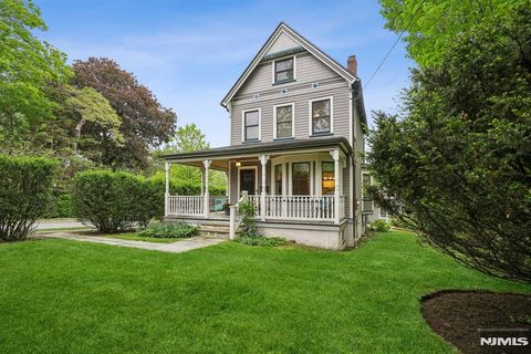 385 Grove Street Montclair NJ 07043