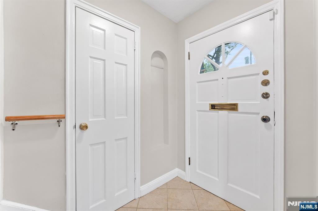 42 Grayson Place