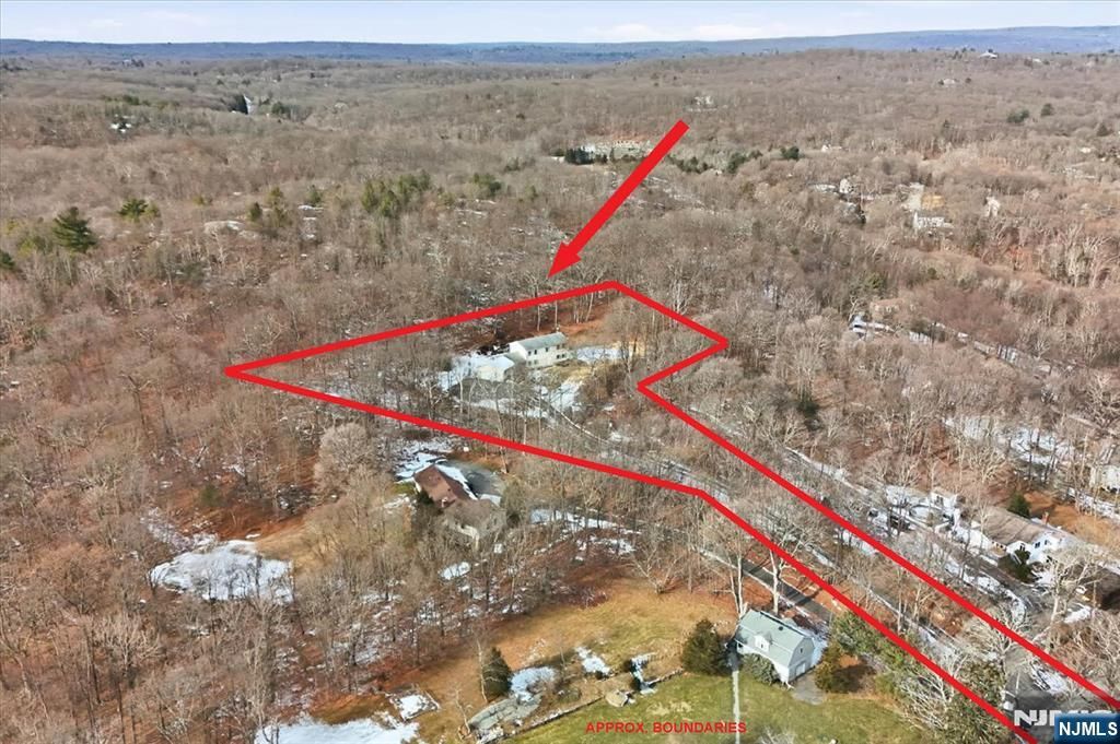 Photo of 611 Snake Den Road, West Milford, NJ 07480 (MLS # 25042749)