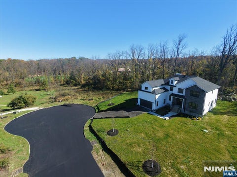 Photo of 6 Ruby Court, Hamburg, NJ 07419 (MLS # 26040264)