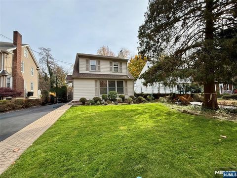 12 Spruce Street Tenafly NJ 07670
