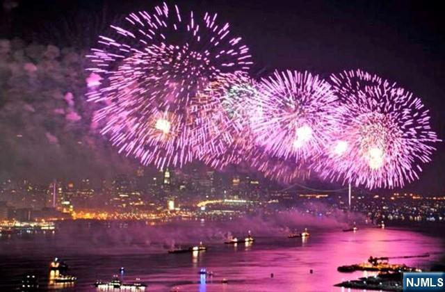 6040 Boulevard E 25F