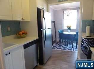 6040 Boulevard E 25F