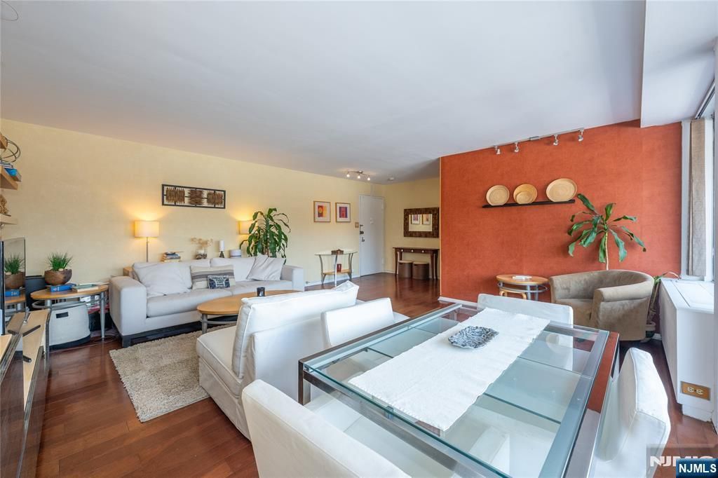 Photo of 1 Horizon Road #403, Fort Lee, NJ 07024 (MLS # 26007503)