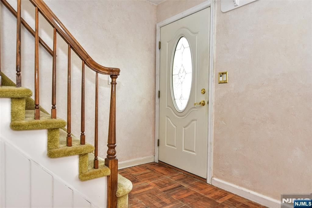 Photo of 21 Charles Terrace, Waldwick, NJ 07463 (MLS # 26000608)