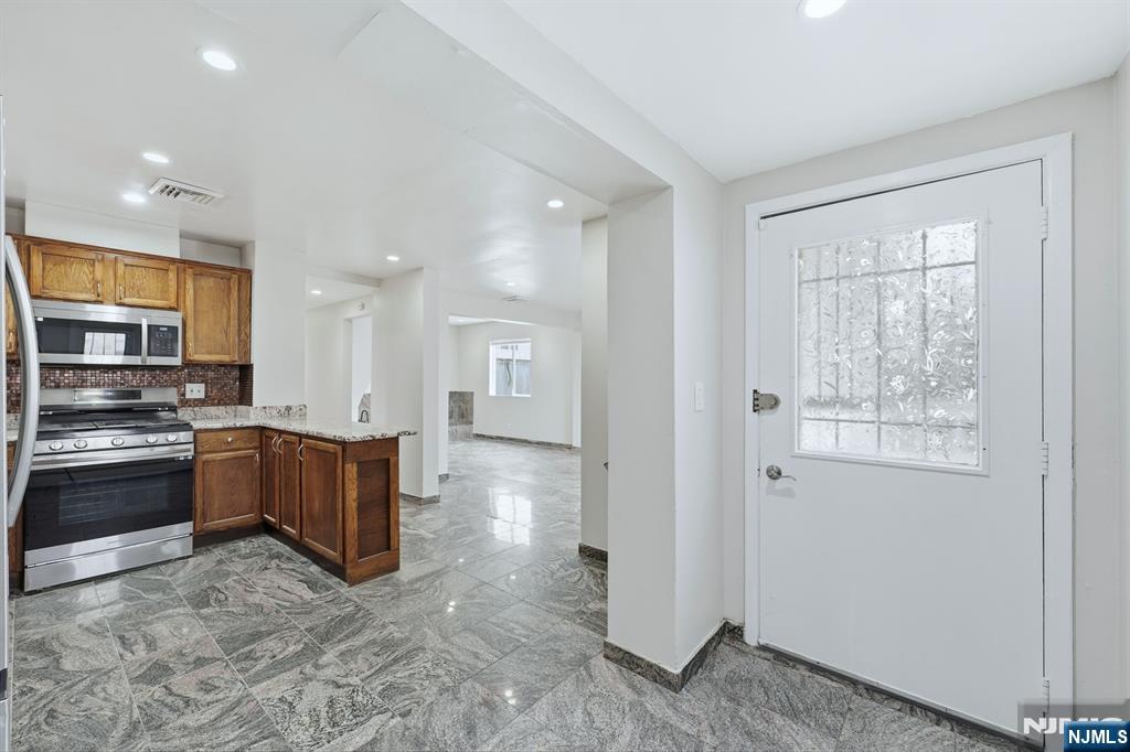 220 5th Street