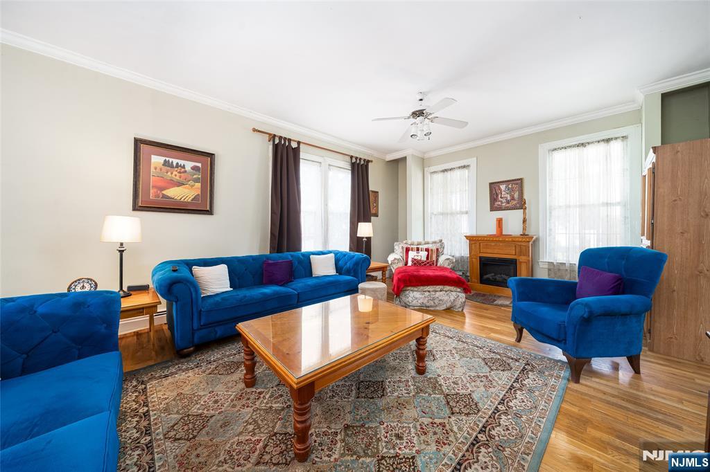 237 Lexington Avenue