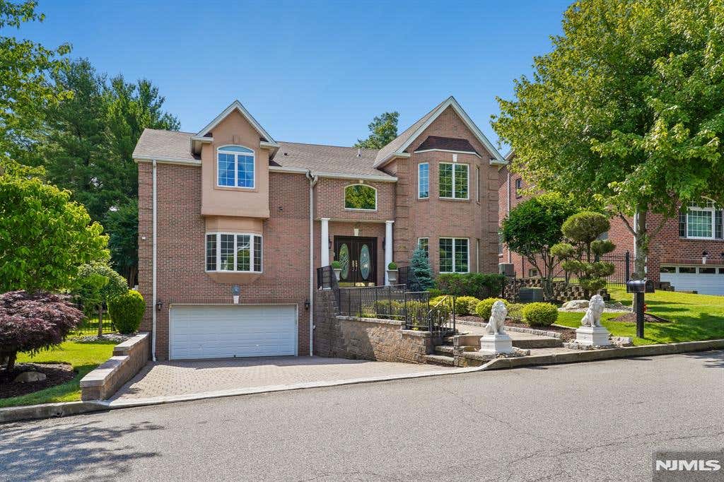 Photo of 275 Marietta Street, Englewood Cliffs, NJ 07632 (MLS # 26022255)