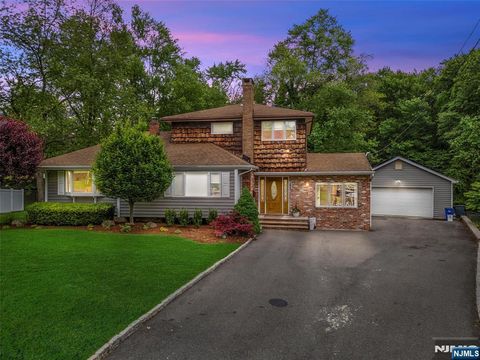 21 Lakeview Drive Emerson NJ 07630