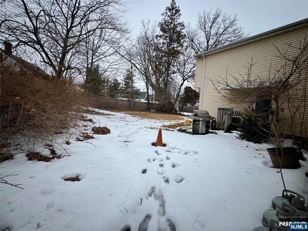 Photo of 15 Wyckoff Terrace, Fair Lawn, NJ 07410 (MLS # 26005903)