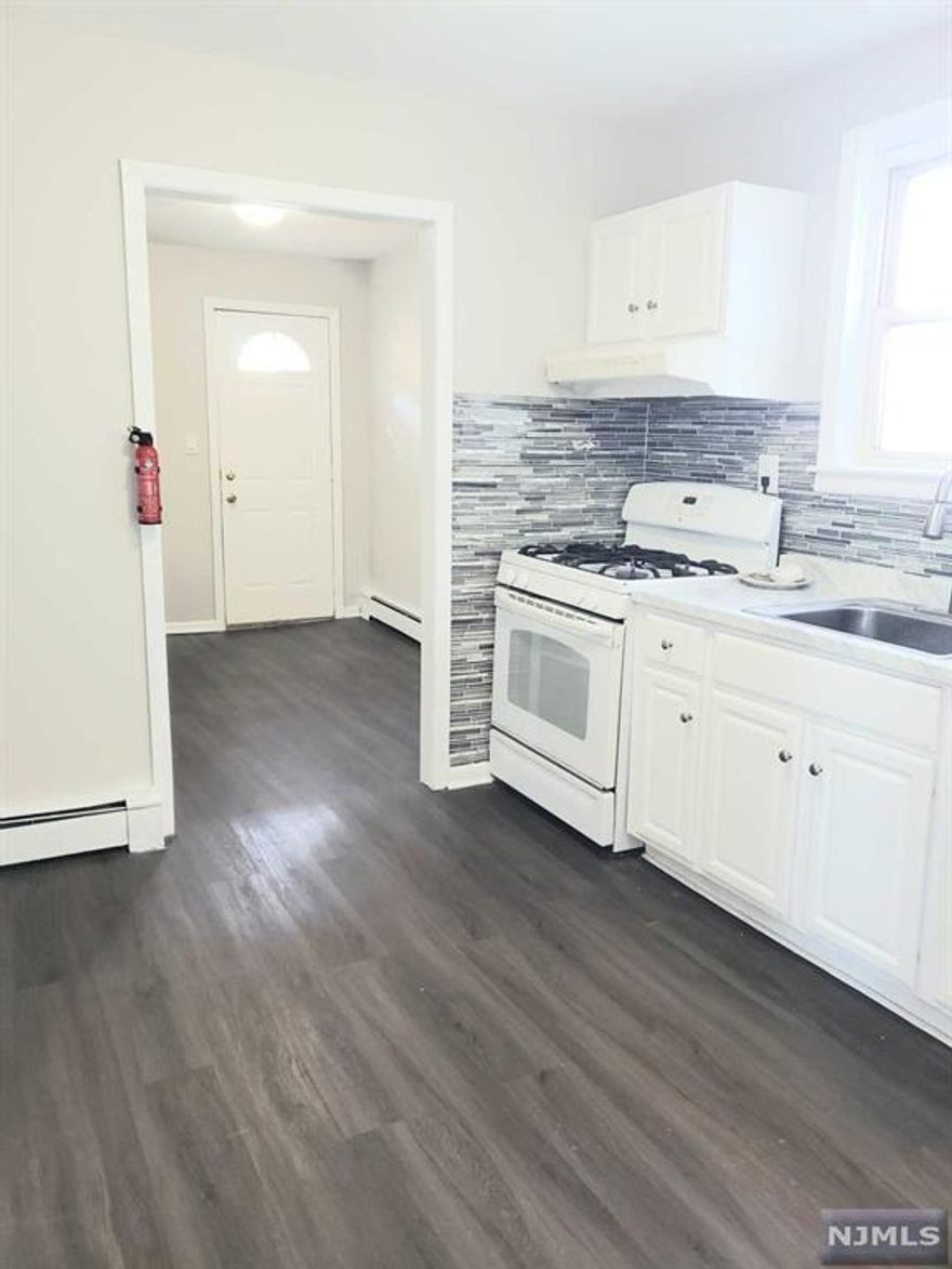 Center of the Fort Lee downtown. 2nd floor 2BR with Den which can be additional room for office. Clean and nice 2nd floor unit. Walk to everywhere, NY bus stop is right in front of the building. Heat and cold/hot water paid by owner. Tenant must show good income, credit, reference. Perfect for commuters. No pet, No smoking, sorry no laundry.