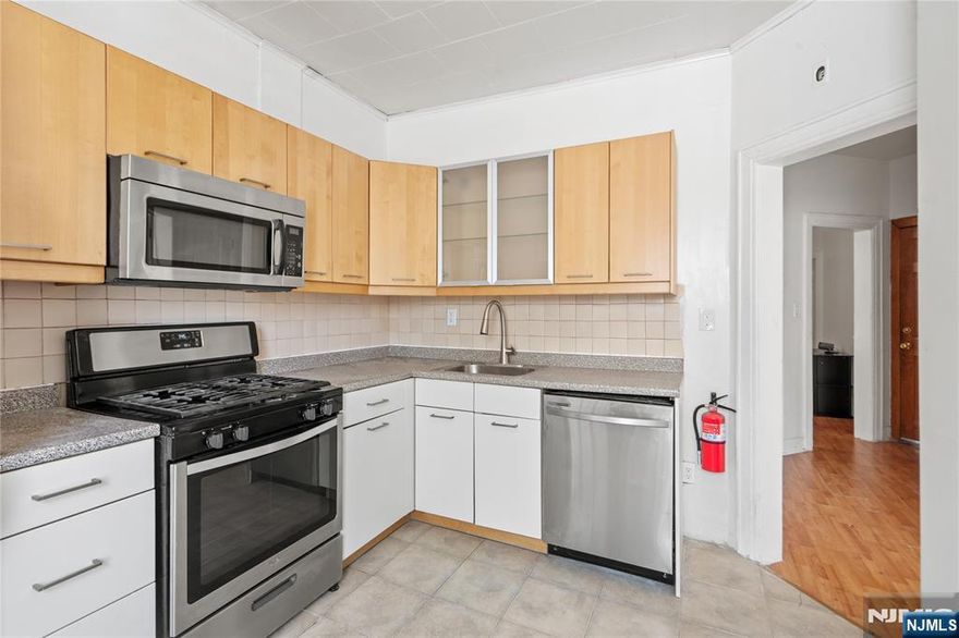 Enjoy this freshly painted apartment with the most convenient location just half a block from Boulevard East and public transportation to NYC. The unit features 3 bedrooms, 1 bathroom, a nice-sized eat in kitchen, your own private balcony and a generous size living room. You'll find plenty of stores and eateries nearby, with a supermarket and laundromat just one block away. Parking in the garage can be available for a fee!