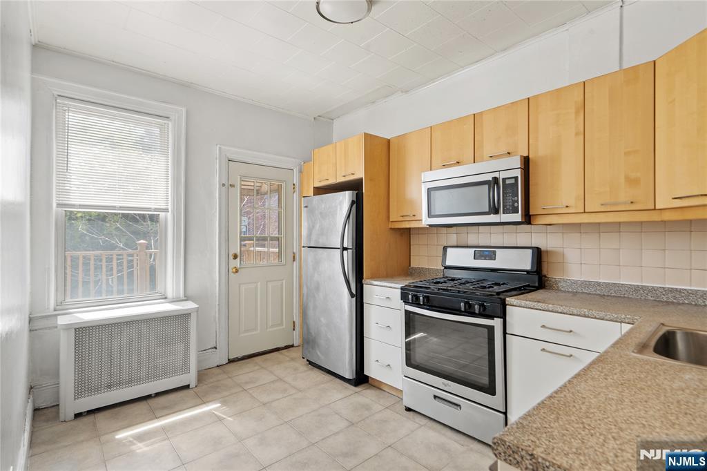 37 64th Street 2
