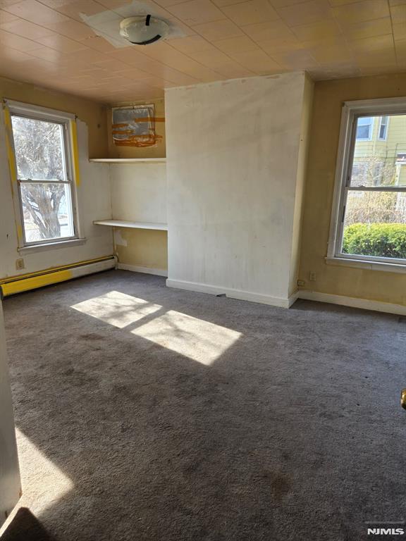 Englewood, New Jersey 07631, United States, 4 Bedrooms Bedrooms, ,2 BathroomsBathrooms,Residential,Pending,88867