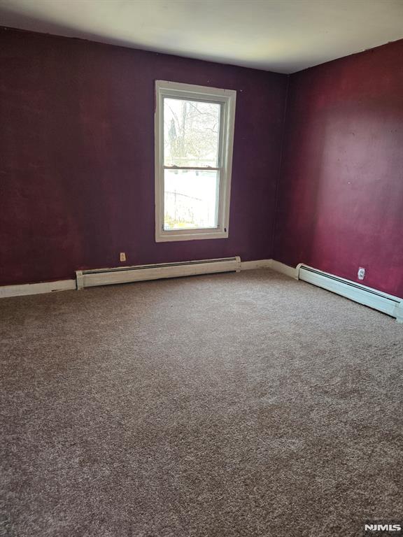 Englewood, New Jersey 07631, United States, 4 Bedrooms Bedrooms, ,2 BathroomsBathrooms,Residential,Pending,88867